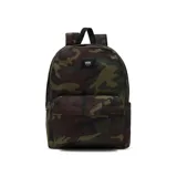 Mochila Vans Old Skool IIII con estampado de camuflaje en tonos verde, marrón y negro. Tiene un compartimento principal con cierre, un bolsillo frontal con cierre y un asa de mano en la parte superior.