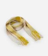 Bufanda larga de poliéster con diseño a cuadros en tonos amarillo, beige y blanco, con flecos en los extremos.