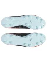 Championes de fútbol Under Armour Shadow Select 3 FG, con parte superior sintética suave en color negro y naranja, y suela de TPU con tacos cónicos para tracción en superficies naturales firmes.