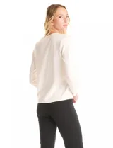 Buzo blanco de tejido liviano soft, marca Pinch. Cuello a la base realzado con una banda de micro-strass plateado. Mangas largas de corte recto con terminación de puño fino.