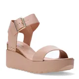 Sandalias de plataforma Bottero en color beige, con tira frontal ancha, pulsera al tobillo con hebilla metálica dorada y detalle de tachas laterales.