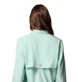 Camisa de manga larga Columbia modelo Tamiami II, color verde menta, con cuello camisero, cierre frontal de botones, bolsillo en el pecho con logo de la marca y aberturas de ventilación traseras.