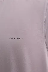 Musculosa de entrenamiento Zara Athleticz, confeccionada en tejido técnico ligero y elástico con zonas perforadas para mayor transpirabilidad. Presenta cuello redondo, corte regular fit y detalle de logo estampado en el pecho y el ruedo.