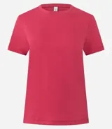 Remera tipo t-shirt de algodón, color beige claro, con cuello redondo y mangas cortas dobladas.