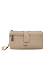 Billetera Lincoln's de mujer en color negro, confeccionada en símil cuero con textura granulada. Presenta un diseño rectangular con cierre de broche, bolsillo frontal con cierre metálico, correa de mano extraíble y logo de la marca grabado en el frente.