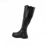 Bota de caña alta confeccionada en cuero nobuck color marrón, con suela track dentada y detalle de tirador en la parte superior de la caña.