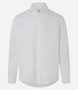 Camisa comfort de manga larga y cuello inglés, confeccionada en mezcla de lino y algodón. Presenta un diseño básico sin estampa con cierre frontal de botones.