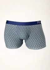 Pack de dos boxers de corte medio con cintura elástica visible y diseños estampados.