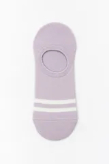 Pack de tres pares de medias invisibles tipo sneaker, en tonos rosado, blanco y lila, con diseño de dos rayas horizontales en el empeine.