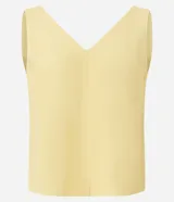 Musculosa Marfinno de viscosa color amarillo, con escote en V y diseño sin mangas, de corte recto.