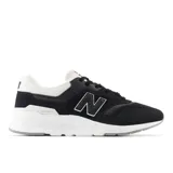 Championes New Balance 997 para hombre, color negro con detalles en blanco. Confeccionados en cuero y malla, con entresuela de espuma EVA y cierre con cordones.