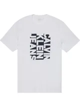 Remera blanca de algodón con cuello redondo y estampado frontal con el logo de Calvin Klein Jeans en color negro.
