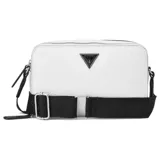 Cartera tipo bandolera Guess modelo Viviette, color blanco con textura grabada con el logo de la marca. Presenta un logo triangular metálico en el frente, cierre superior y correa de hombro ajustable en color negro con detalles metálicos.