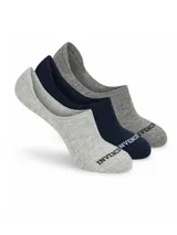 Pack de tres pares de medias invisibles de corte bajo, confeccionadas en algodón. El set incluye colores gris claro, gris oscuro y azul marino, con detalle de texto estampado en la puntera.