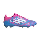 Championes de fútbol Adidas F50 League, con diseño en tonos celeste y rosa, con detalles gráficos y las tres tiras características de la marca en color blanco.
