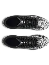 Championes de fútbol Under Armour Shadow Select 3 FG, con diseño estampado en blanco y negro. Presentan parte superior de piel sintética suave, plantilla de EVA para mayor comodidad y suela de TPU con tacos cónicos para tracción en superficies naturales firmes.
