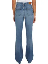 Pantalón jean de corte bootcut y talle medio, confeccionado en tejido denim ligeramente elástico.