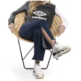 Buzo deportivo Umbro de cuello redondo, con diseño bicolor que presenta cuerpo y manga derecha en gris oscuro, y manga izquierda en blanco. Incluye el logo de la marca estampado en el frente.