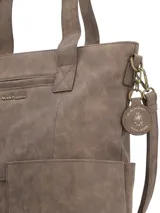 Cartera tipo tote de Hush Puppies modelo Denver, color marrón, confeccionada en cuero sintético efecto gastado. Cuenta con doble asa de hombro, correa bandolera extraíble y ajustable, bolsillos frontales externos y cierre superior.