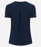 Remera deportiva de manga corta con cuello redondo, confeccionada en tejido texturizado con detalle reflectante y pliegue en la espalda.