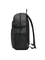 Mochila urbana Cat color gris, con compartimento principal amplio, bolsillo frontal con cierre, correas de compresión laterales, bolsillos laterales de malla y logo de la marca en parche amarillo.