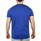 Remera deportiva Diadora para hombre, color azul vibrante, con cuello en V y manga corta. Presenta un pequeño logo blanco de la marca en el pecho izquierdo.
