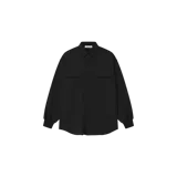 Camisa Oxford Fear of God Essentials de color negro, corte oversize, cuello clásico, cierre frontal con botones y bolsillos con solapa en el pecho.