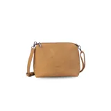 Cartera tipo shopper de cuero sintético color negro, con diseño amplio y minimalista, manijas cómodas para el hombro y costuras visibles.
