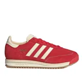 Championes Adidas SL 72 RS color rojo con detalles en blanco y suela de goma.