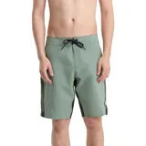 Short de baño Volcom modelo ABG React Mod 20, color verde con paneles laterales en negro. Cuenta con cordón ajustable en la cintura y logo de la marca en la parte inferior.