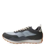 Championes urbanos Topper modelo Temple, con paneles en tonos gris y celeste, cordones beige, entresuela blanca y suela de goma color caramelo.