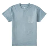 Remera celeste de manga corta con bolsillo en el pecho.