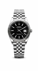 Reloj de pulsera Rolex Datejust con esfera negra, bisel estriado, brazalete metálico plateado tipo jubilee y función de calendario con lupa.