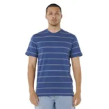Remera de manga corta Rip Curl modelo Plain Stripe Tee, de color azul con diseño de rayas horizontales finas.