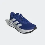 Championes de running Adidas Galaxy 7, color azul con tres franjas blancas características en el lateral. Cuentan con entresuela Cloudfoam para amortiguación y suela exterior de TPU.
