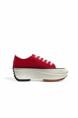 Championes deportivos Dont Quit color blanco, con suela plataforma chunky texturizada, cordones al tono y detalle de ribete negro en la puntera.