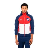 Campera deportiva con capucha, diseño tricolor en azul, rojo y blanco. Cuenta con cierre frontal completo, bolsillos laterales con cierre y logo de Umbro y escudo del Club Nacional de Football en el pecho.