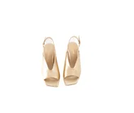 Sandalias tipo slingback color dorado metalizado, con punta abierta, capellada de corte minimalista y tacón bloque medio.