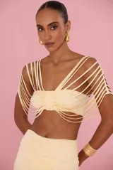 Top Patbo de mujer confeccionado en jersey, de silueta ceñida y diseño strapless con múltiples tirantes finos decorativos que se extienden desde el centro hacia los hombros y la espalda.