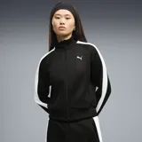 Campera deportiva Puma con cierre frontal, cuello alto y diseño clásico con franjas blancas laterales en las mangas. Presenta el logo de la marca bordado en el pecho.