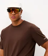 Remera de hombre Get Over, modelo Regular Dry de manga corta y cuello redondo, confeccionada en poliamida con tecnología de secado rápido y aplicaciones reflectivas.