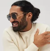 Lentes de sol Izipizi modelo I SUN Light, con montura color carey y lentes grises categoría 3 con protección 100% UV.