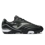 Championes de fútbol 5 Joma Aguila 2401, color negro con detalles plateados. Fabricados en Fibertec y nylon, con suela de caucho de dos densidades y media suela de Phylon.