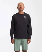 Lycra Volcom de manga larga en color negro, con cuello redondo y pequeño logo circular estampado en el pecho.
