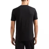 Remera negra de manga corta con cuello redondo. Logo EA7 Emporio Armani estampado en el pecho.