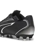 Championes de fútbol Puma Vitoria FG, color negro con detalles en blanco. Diseño con cordones y suela con tapones para césped natural.