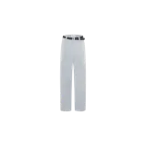 Pantalón chino Stone Island Marina de corte loose fit, color gris azulado, con trabillas en la cintura e incluye un cinturón negro de tela con hebilla metálica.