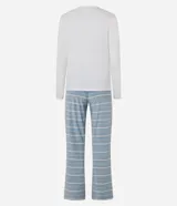 Conjunto de pijama largo marca Lov, compuesto por una blusa blanca de manga larga con cuello redondo y bolsillo frontal a rayas con la inscripción 'lazy days', y un pantalón largo a rayas horizontales con cintura elástica. Confeccionado en tejido plush suave y cálido.