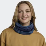 Cuello multifuncional Buff de lana merino, color azul con degradé de tonos.