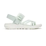 Sandalias deportivas color verde menta con tiras de ajuste con velcro y hebillas. Suela blanca de goma EVA.